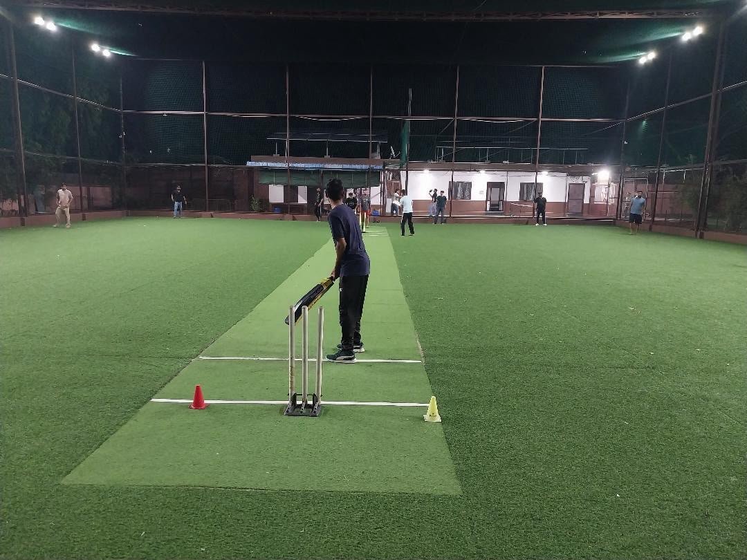 8teen10 box cricket court